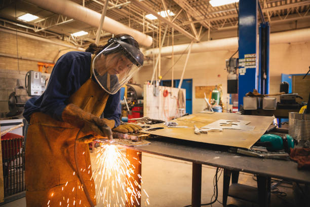  Hartford, MI Welder Pros